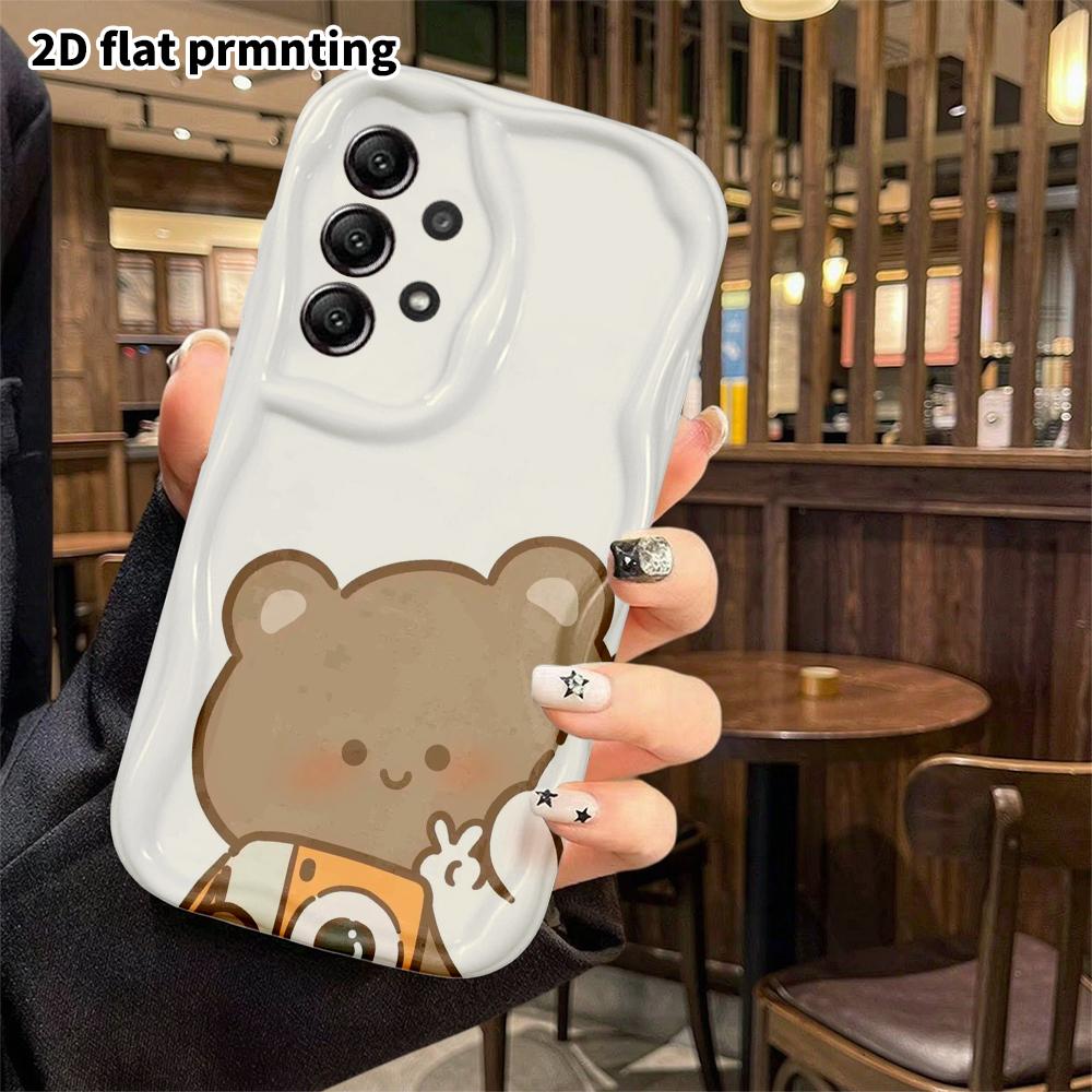 Phone case: 2D flat Samsung Galaxy A34 A35 M05 M06 S20 S22 S21 FE Plus 5G protective case, bear holding a camera, perfect Christmas and Halloween holi