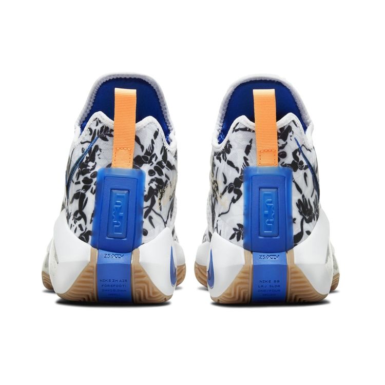 Nike LeBron Soldier 14 Sisterhood мужские кроссовки белые черные Hyper-Royal CK6024-004