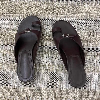 Версия из коровьей кожи~ ретро нишевый набор носок однословные крутые шлепанцы женские для улицы с пряжкой на ремне сандалии на низком каблуке