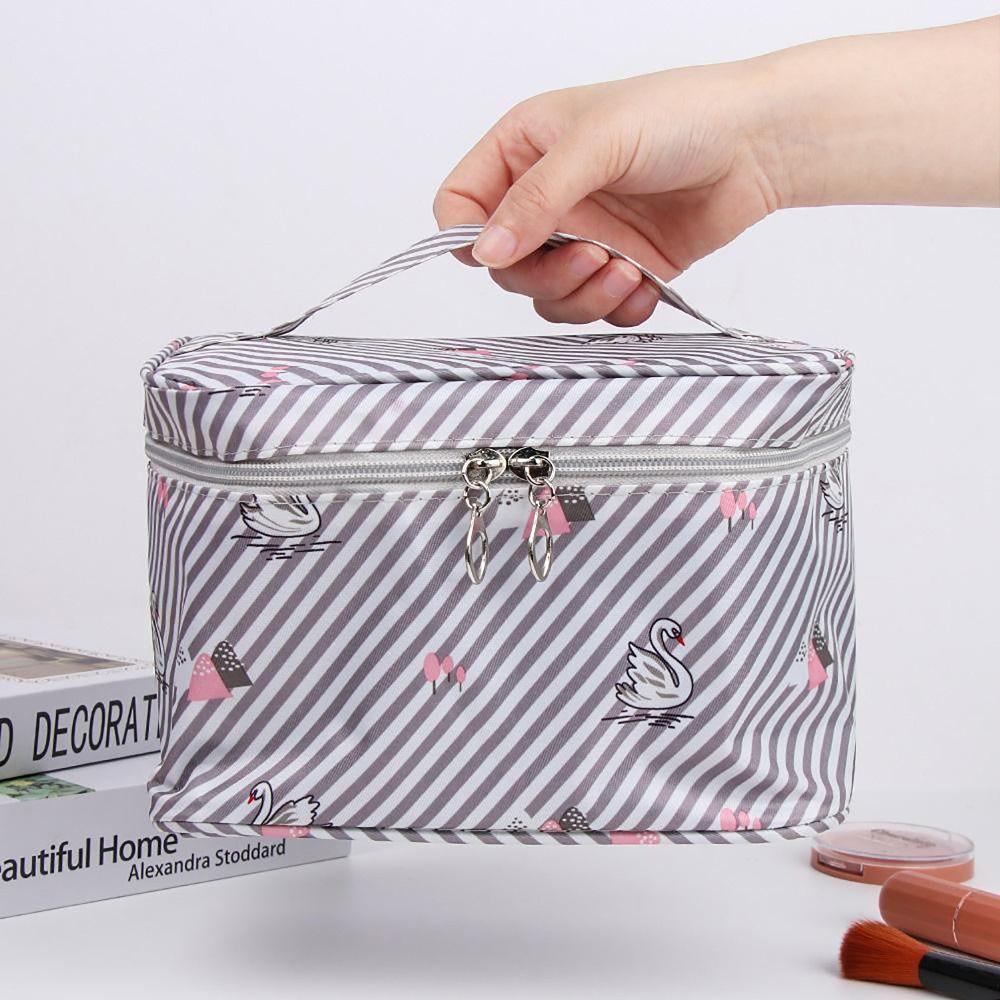 Large Capacity Women's Cosmetic Bag Waterproof Toiletry Storage Organizer For Women Outdoor Travel