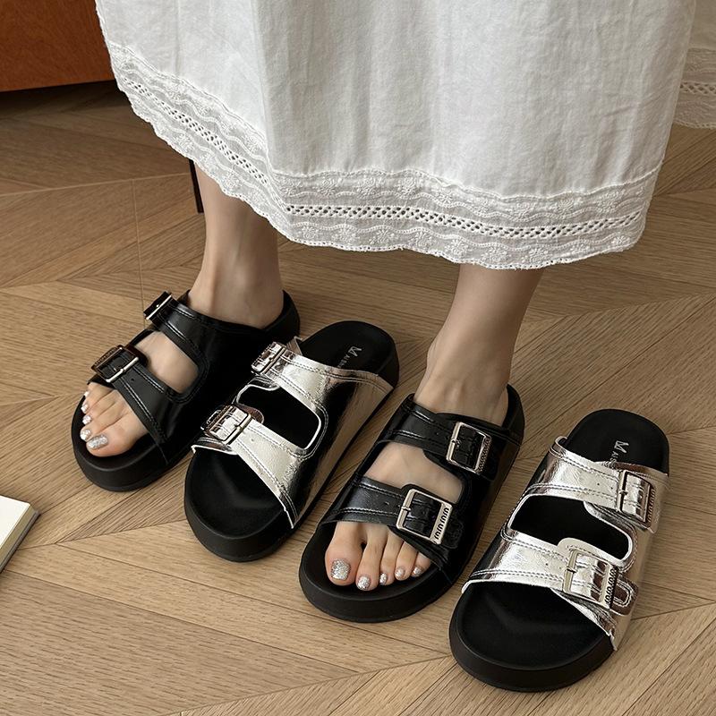 Крутые шлепанцы на толстой подошве для женской уличной обуви лето 2025 новая ретро-платформа Boken обувь на мягкой подошве нескользящие универсальные пляжные туфли