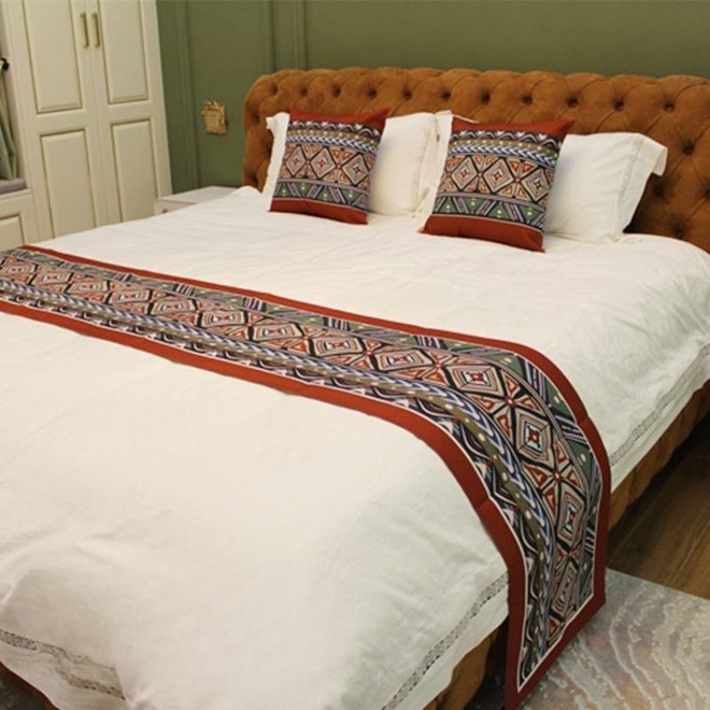 European Cotton and Linen Bed Flag with Diamond Shaped Flower Pattern Beds End Towel Hotel Homestay Special Bedding Bed End Cover Cushion Pillow