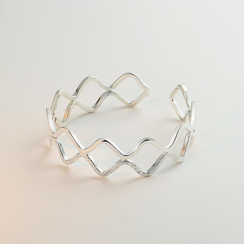 S999 Открытый браслет из чистого серебра с рябью, женский серебряный браслет с шлифованной ногой, двойной линией, переплетенной с любовью, в стиле песчаника, в форме волны
