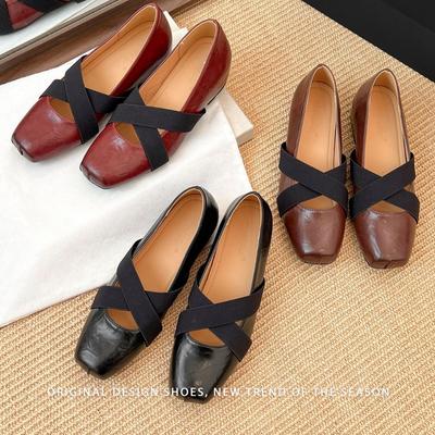 2025 Женские ретро туфли Мэри Джейн с квадратным носком в французском стиле, скрытым каблуком и плиссированным дизайном