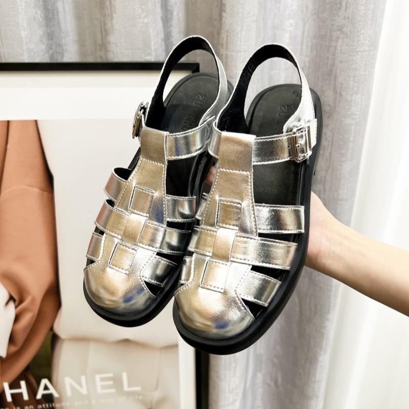 Ретро плетеные римские сандалии Мягкая подошва Ниша Толстая подошва Низкий каблук Полые свиные клетки Туфли из натуральной кожи Женские туфли