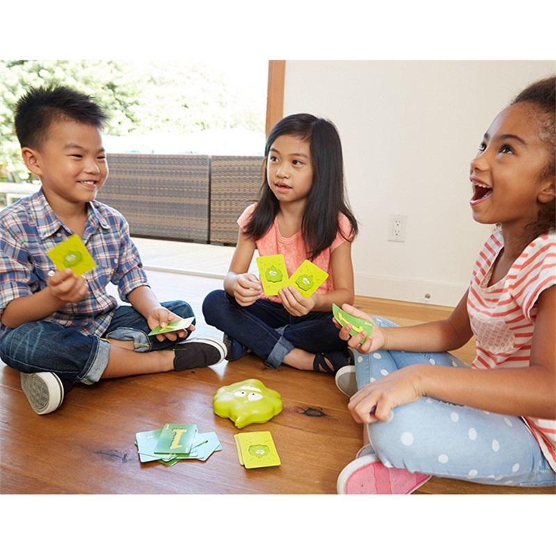 Gas Out Game Odorless Toxic Free Cute Cloud Shape Funny Kids Gift Fart Card Toy for Family Party