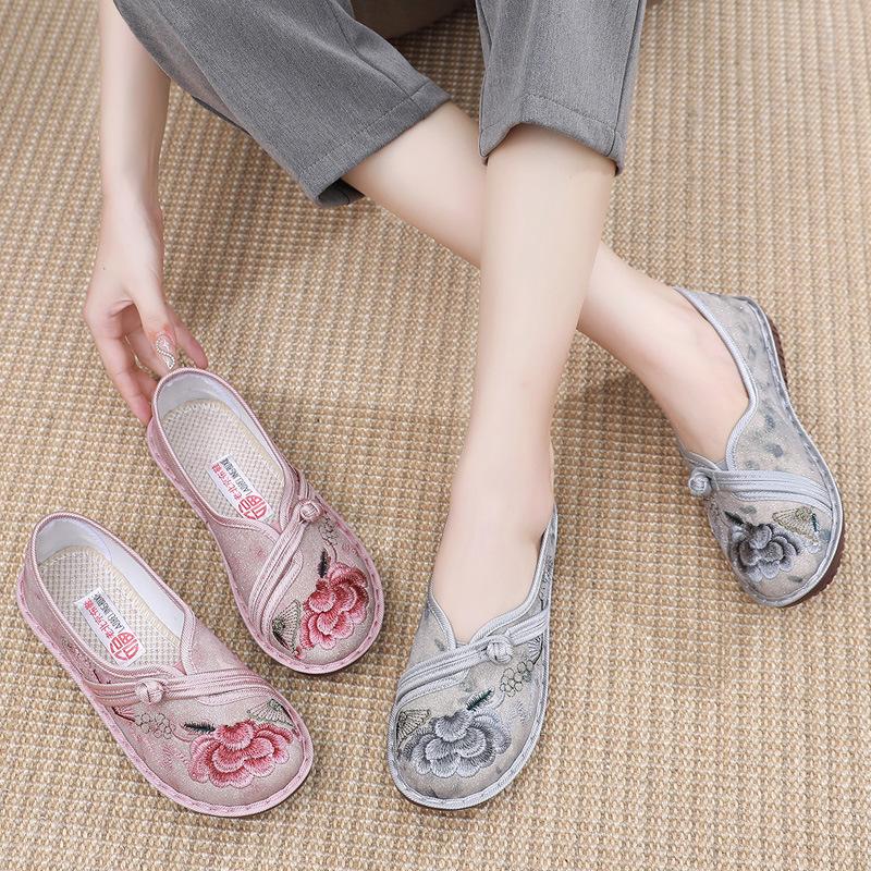 Новые старые пекинские туфли из ткани женские ретро этнические туфли с вышивкой удобные мягкие подошвы женские одинарные туфли модные национальные туфли для мам