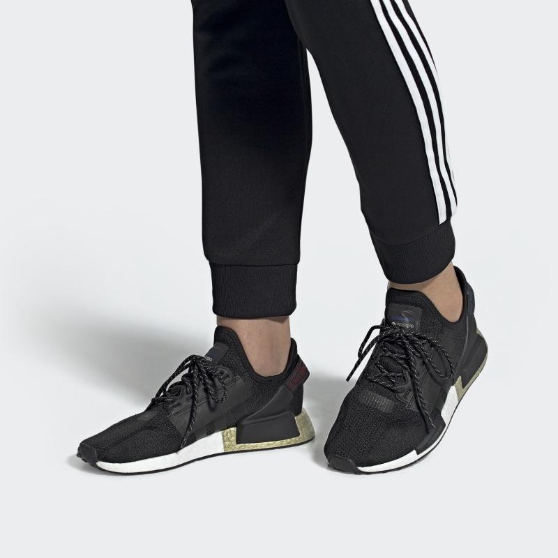 adidas Кроссовки NMD_R1 V2 'Metallic Gold' FW5327