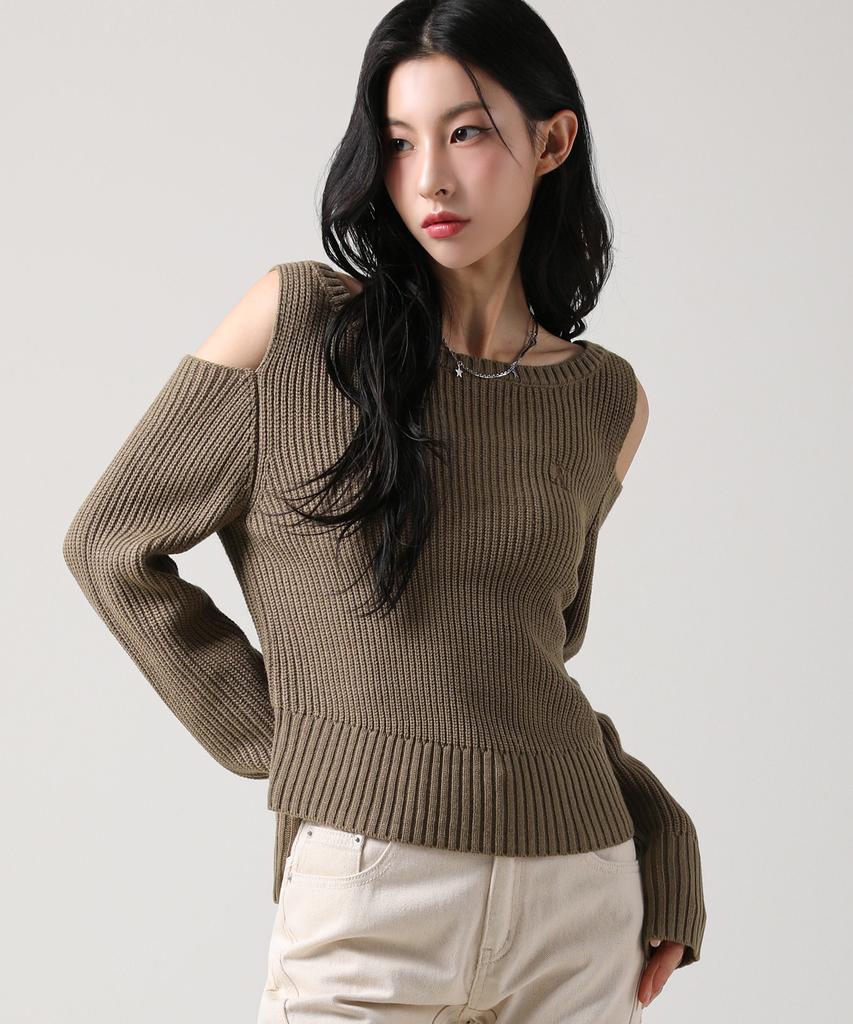 AVANDRESS Noga Shoulder Cut-Out Knit Black