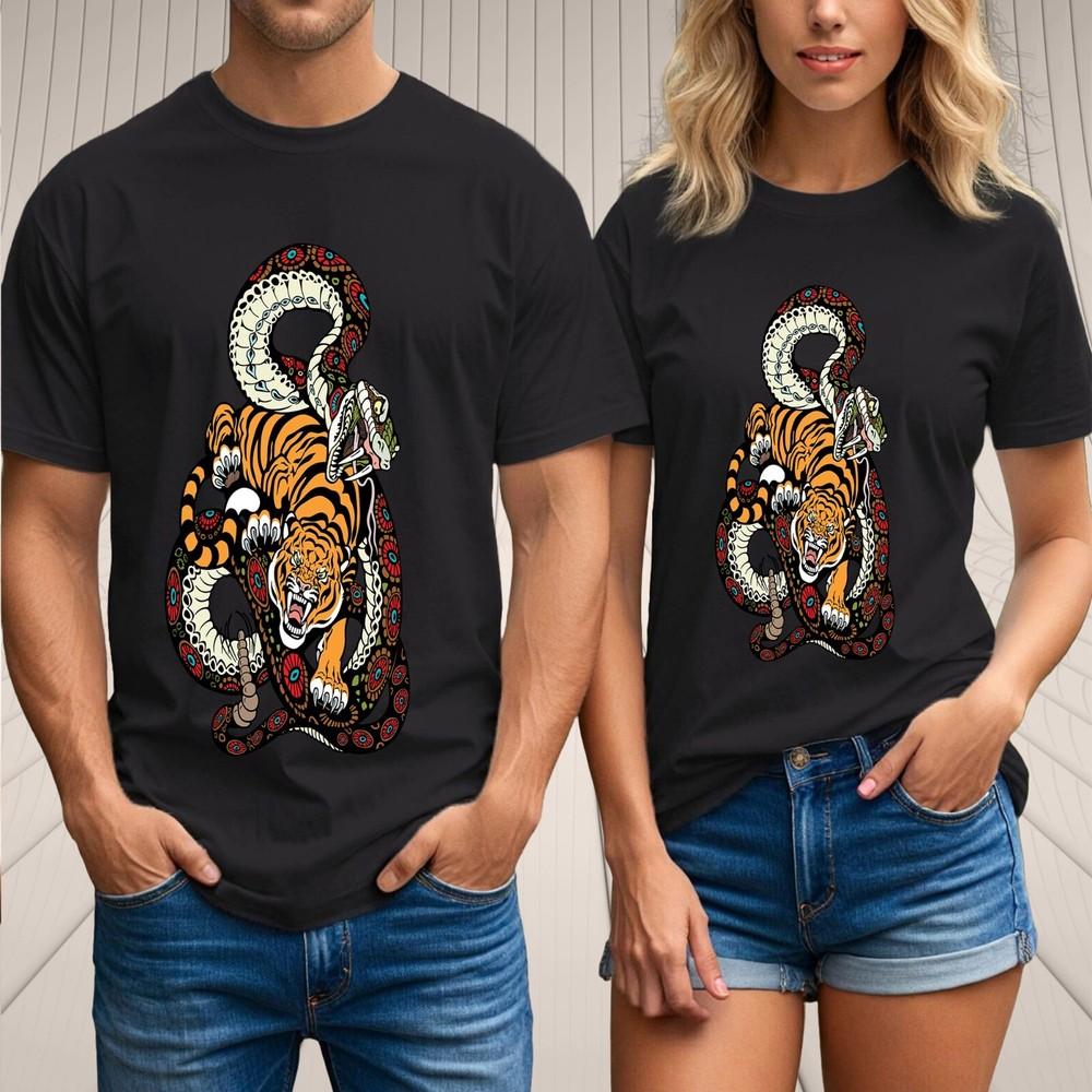 Tiger vs Snake T-Shirt – Fierce Battle Tattoo Style Graphic with Bold Animal Art