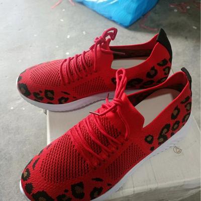 Новая женская повседневная спортивная обувь на плоской подошве Новая модная сетчатая обувь на шнуровке большого размера с круглым носком