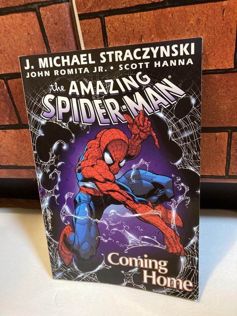 [Б/У] Удивительный Человек-паук Marvel Comics Иностранная книга Полноцветная Второе издание Английский