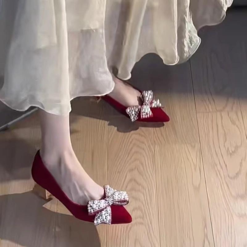 Новая сценическая одежда свадебные туфли год свадебный тост жемчуг ниша бант красные высокие каблуки толстый каблук женская обувь 2025