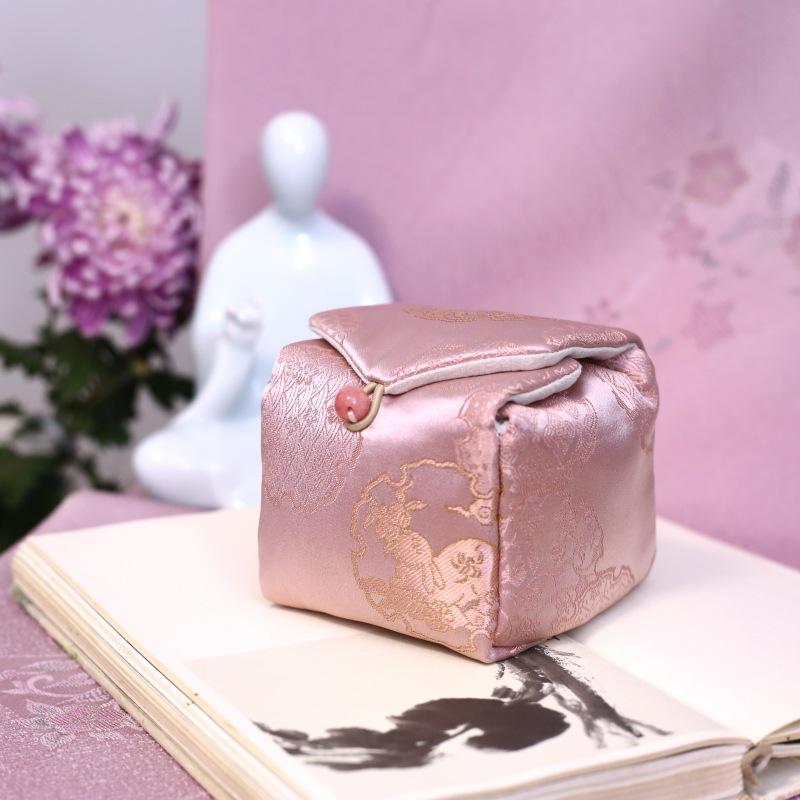 Набор керамических чашек Гайвань и чайник из исинской глины с китайской и японской парчой 34 цветов в хлопковом мешочке