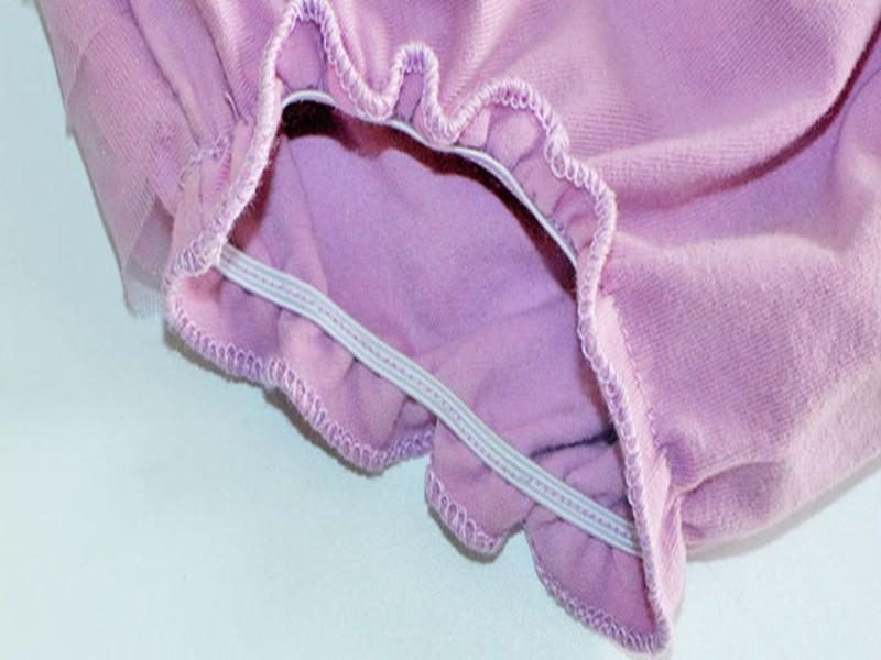 Лёгкие шортики на подгузник с бантиком для маленьких девочек
