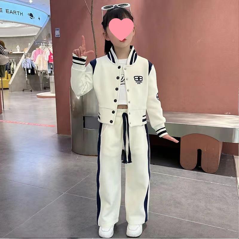 2024 Детский кардиган и брюки в корейском стиле с буквенным принтом и цветными блоками - Повседневная мода для детей среднего и старшего возраста