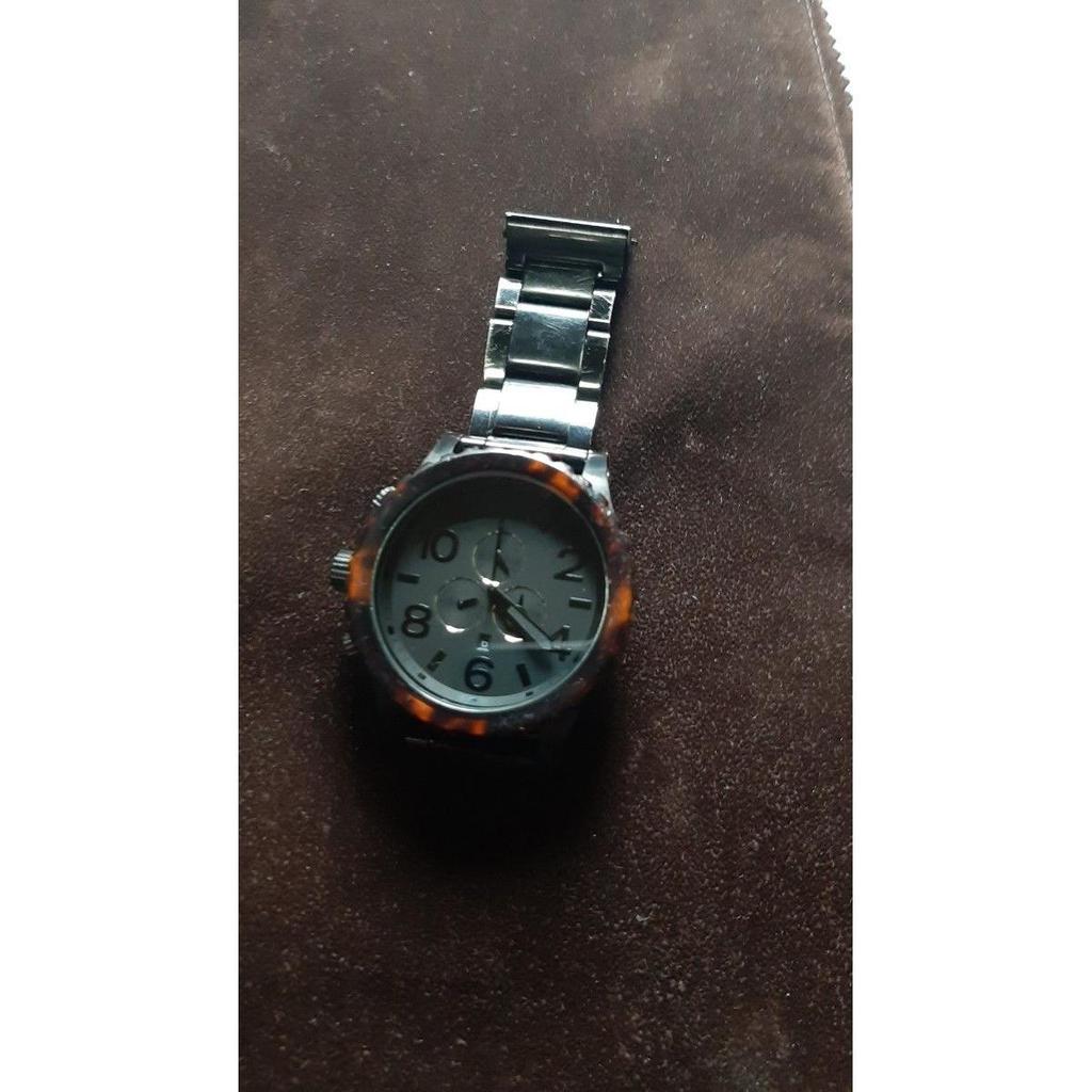Б/у хронограф NIXON 51-30 Черный Черепаховый Новый аккумулятор