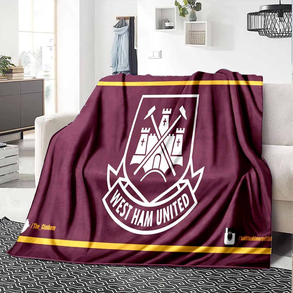 FC Ham United Crest Flannel Blanket, Soft Polyester, Modern Design, All-Season for Camping, Travel, Gifts for holidays or birthdays