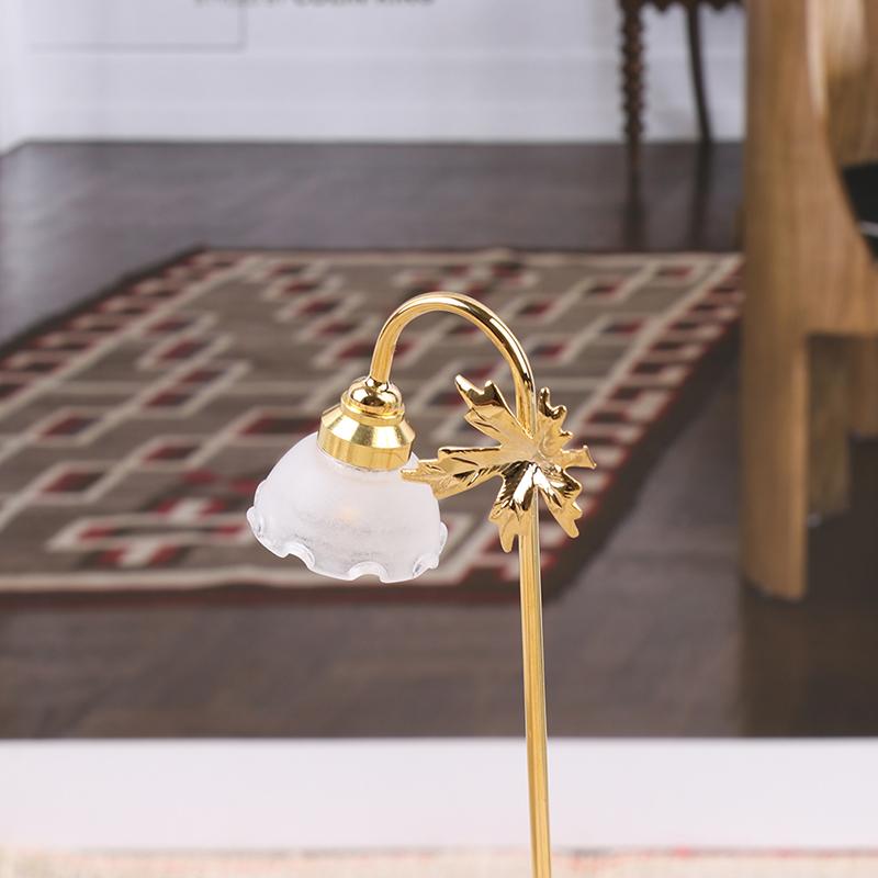 1/6 1/12 Миниатюрный светодиодный торшер для кукольного домика на батарейках с выключателем вкл./выкл.