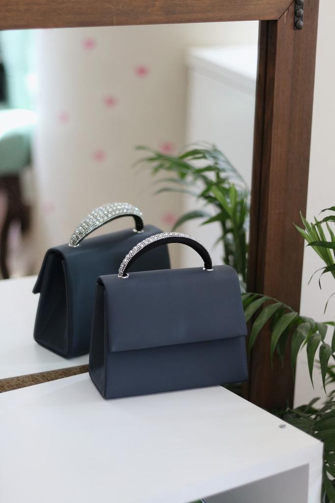 Women's Stylish and Useful Evening Dress Bag Women's Silvery Gold Stone Detailed Evening Dress Shoulder Bag