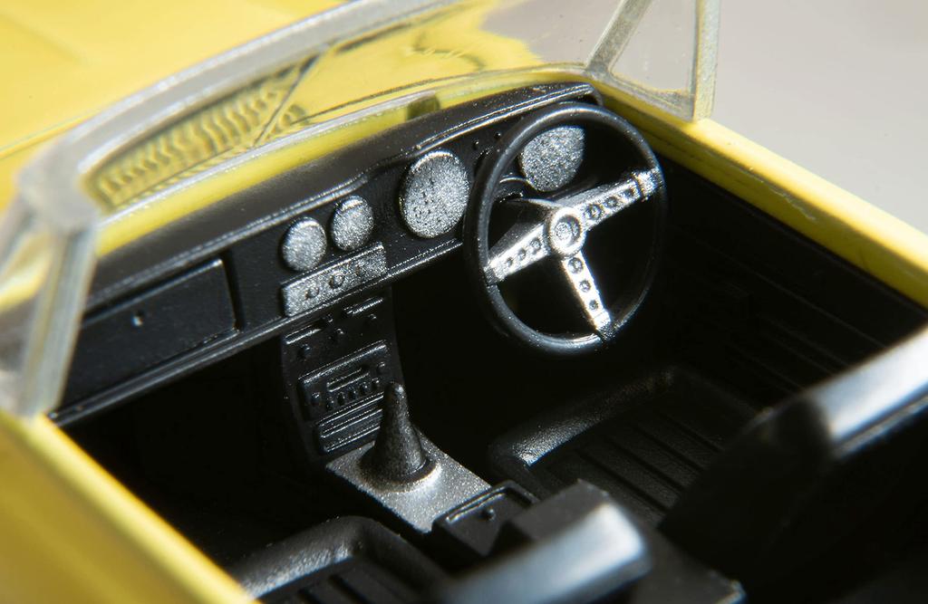 Tomica Limited Vintage 164 LV-131c Datsun Fairlady 2000 Желтый Готовый продукт 320128