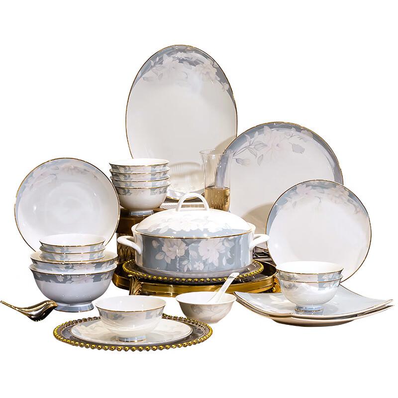 Керамическая неглубокая тарелка Цзиндэчжэнь Цинь Юнь