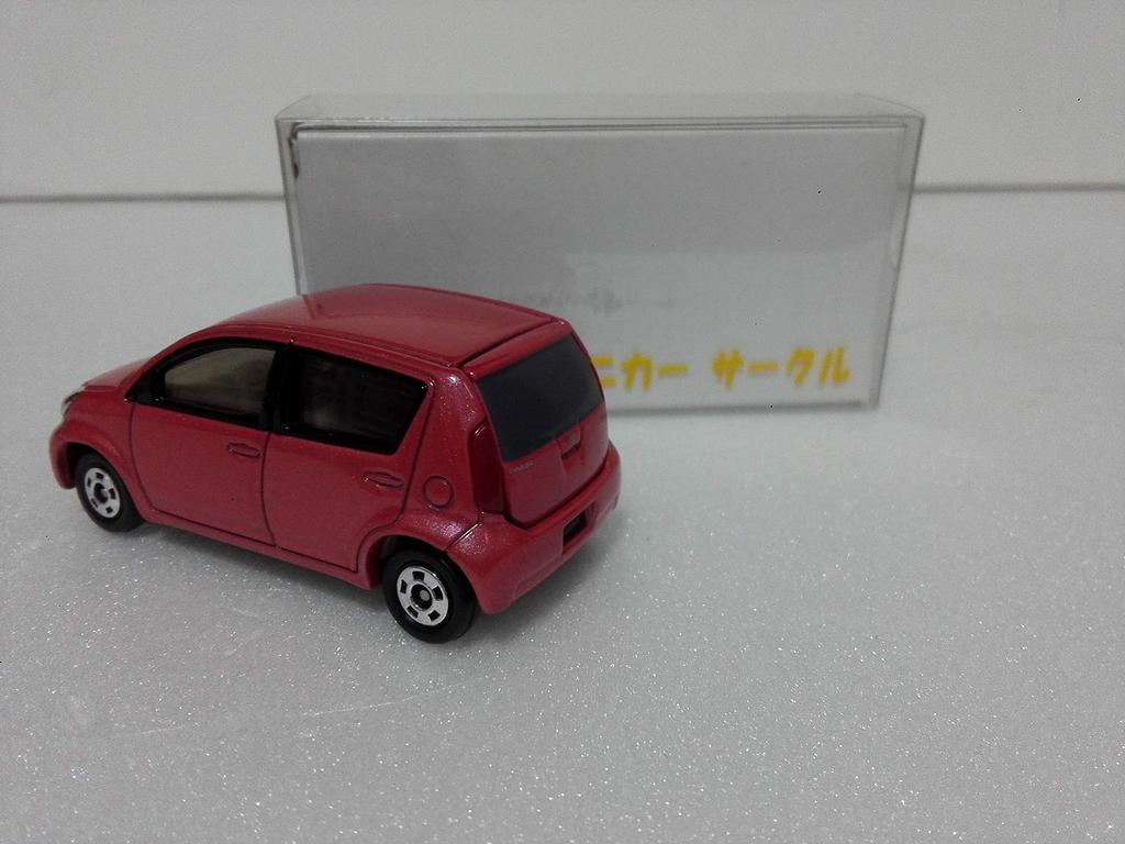 Распроданный специальный автомобиль Toyota, изготовленный в сумасшедшем мини-стиле, отправлен со склада Amazon в кейсе и белой коробке Tomica, коробка, Passo, цвет, Китай, круг,