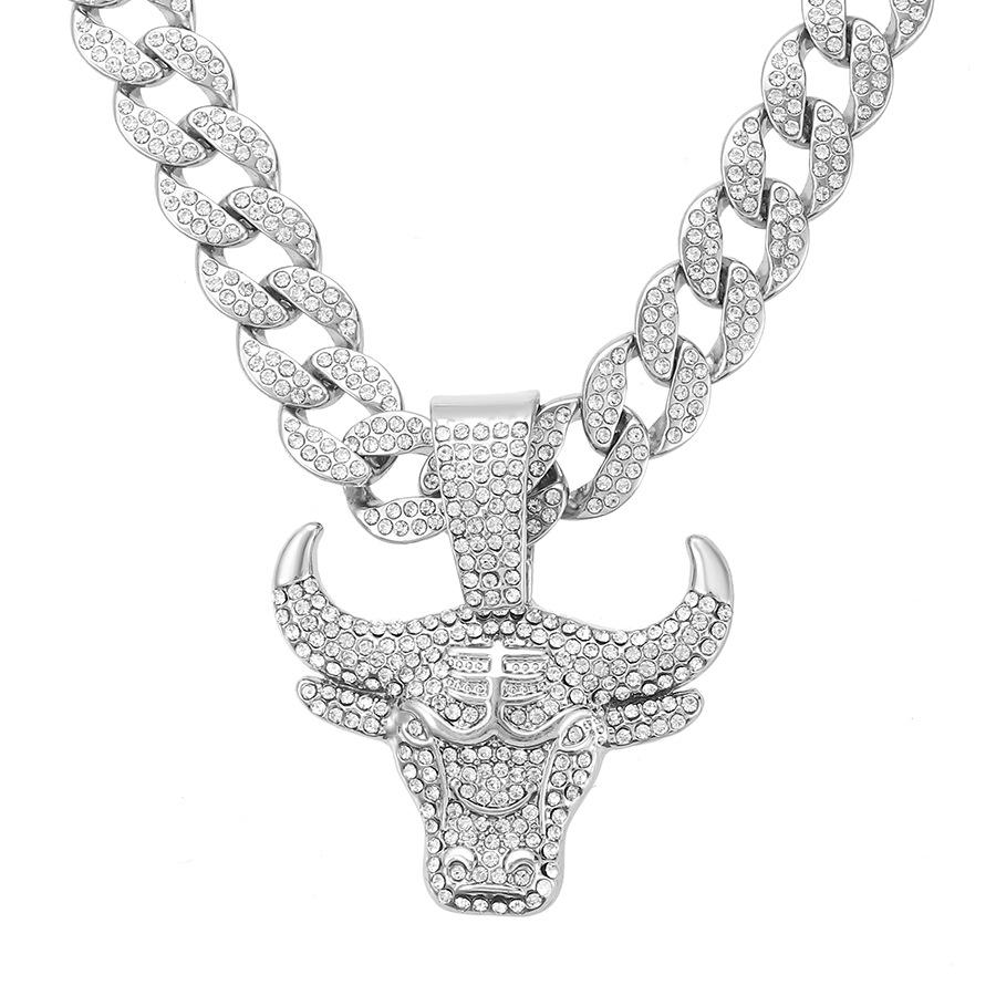 Bull Head Pendant Full of Diamonds Cuban Chain, Hip-hop Street Rap Style 15mm Clasp Jewelry European and American Niche Personalized Animals