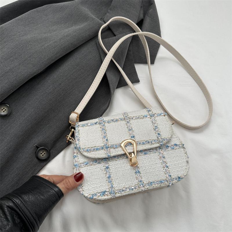 Elegant Minimalist Women's Canvas Crossbody Bag With Unique Saddle Design For Everyday Use