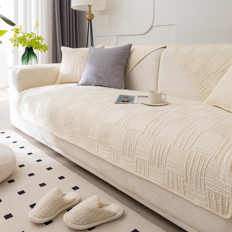 Cotton Quilted Non-Slip Leaf Sofa Cushion for All Seasons