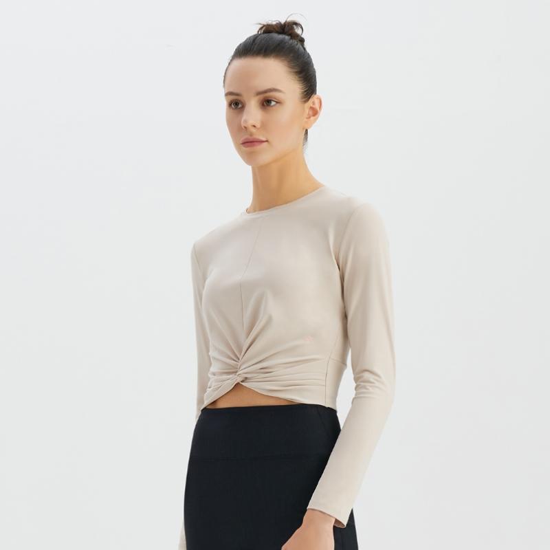 Huit Twisted Long Sleeve Crop Tee Htwtl3k06t