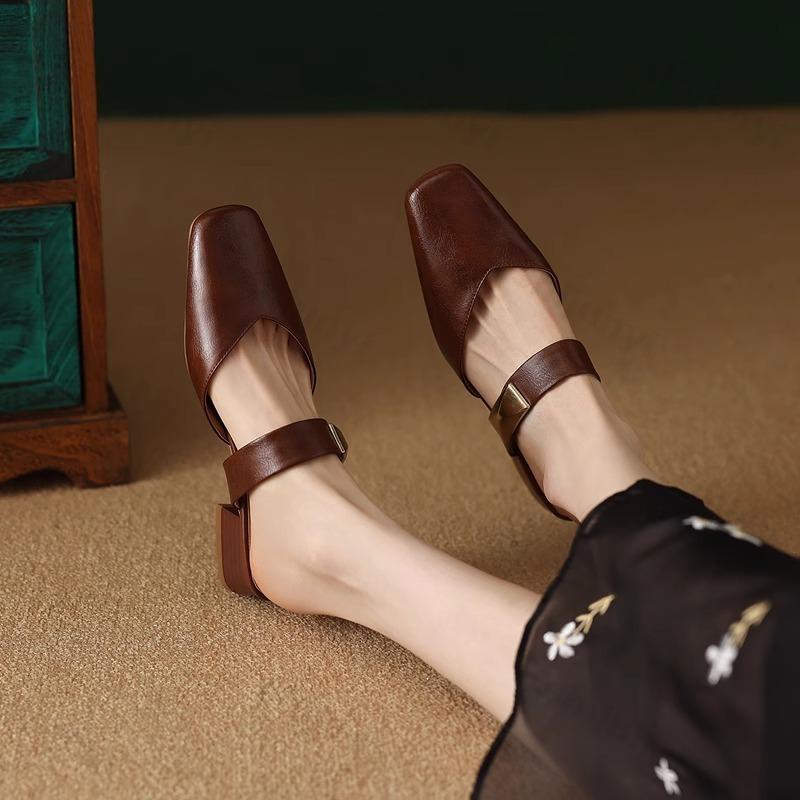 Мода 2025 Полушлепанцы с квадратным носком для женщин Летние Уличные Пляжные Элегантные Модные Сандалии с одной лямкой, подчеркивающие темперамент и обеспечивающие комфорт