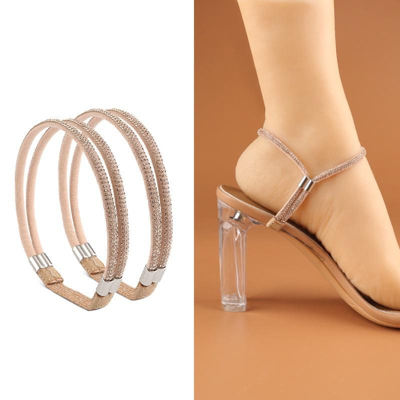 Женские туфли на высоком каблуке с декоративными пряжками, ленивыми шнурками, резинками и нескользящими ремешками на пятке