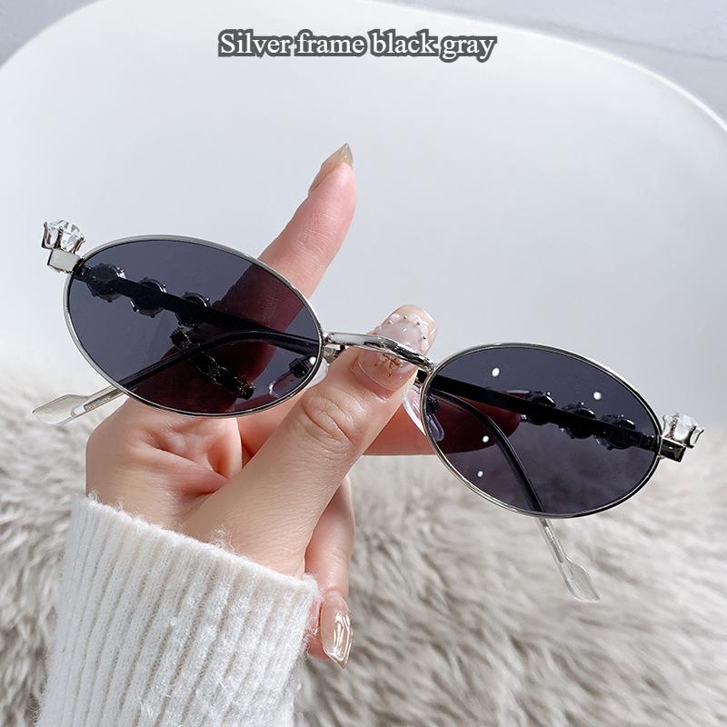 Металлические овальные очки для женщин и мужчин, со стразами и бриллиантами, солнцезащитные очки 2025 года, унисекс, блестящие оправы для очков, солнцезащитные очки Uv400, модные очки