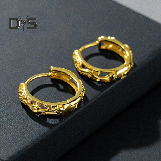 1 Pair Unisex Huggie Earrings Hollow Out Dragon Emboss Polished Golden Round Hoop Earrings Adult Ear Jewelry for Club Party
