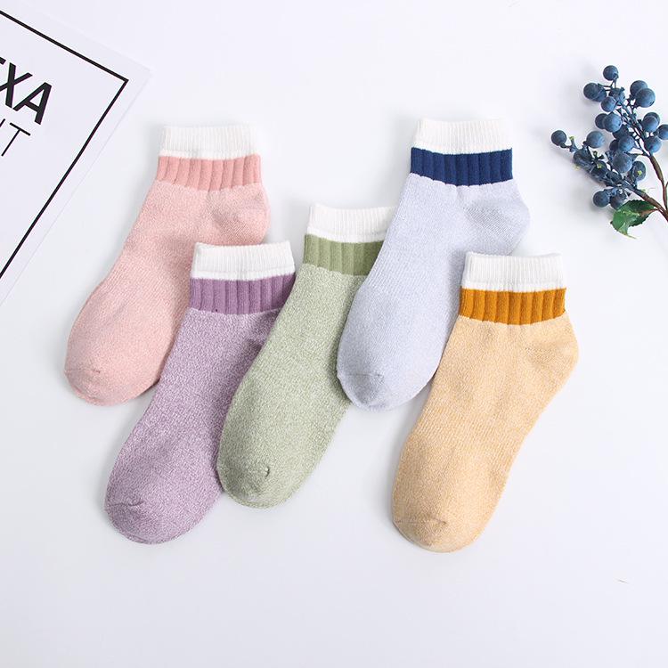 HSS 5Pairs Cotton Women Striped Socks Pink Green Thick Keep Warm Hair Socks Autumn Winter Girl Sock
