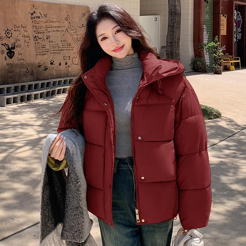 Зимняя новинка 2025 года, короткие универсальные модные свободные женские куртки с хлопковой подкладкой в корейском стиле с капюшоном, тонкие куртки с хлопковой подкладкой