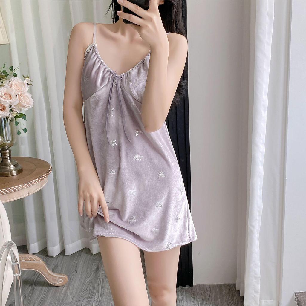 Женский осенне-зимний велюровый пижамный комплект из двух предметов - ночная сорочка-майка с бабочкой и халат