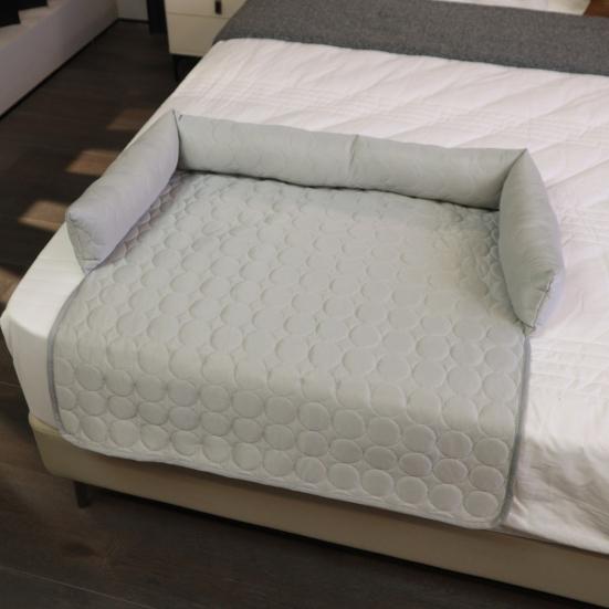 Самоохлаждающийся коврик для питомцев, дышащая ткань ледяного шелка, летний охлаждающий коврик, технология охлаждения, подушка для собаки с поддерживающим подъемом