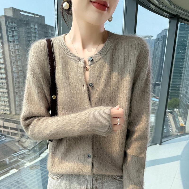 Women's Retro Cable Knit Mink Velvet Cardigan - Round Neck, Long Sleeve, Loose Fit, Short Sweater Coat