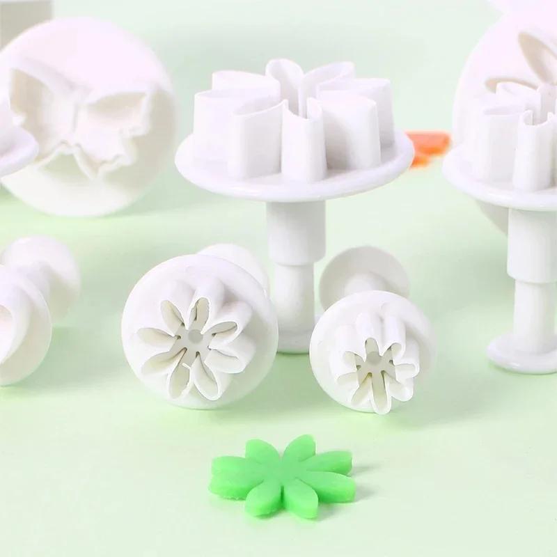 New Plunger Cutters Houseeker 33pcs Fondant Cutter Cake Cookie Biscuit Mold DIY 3D Decorating Tools
