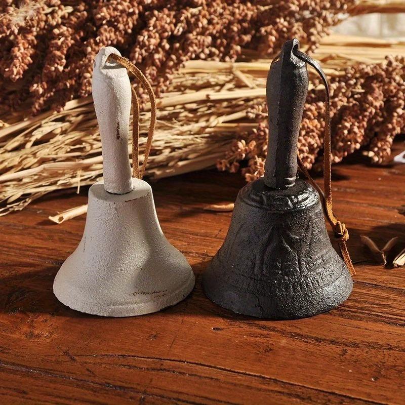 Retro Cast Iron Hand Bell Multi-Purpose Bells for Craft Wedding Decoration Alarm School Church Classroom Bar Hotel Vintage Bell