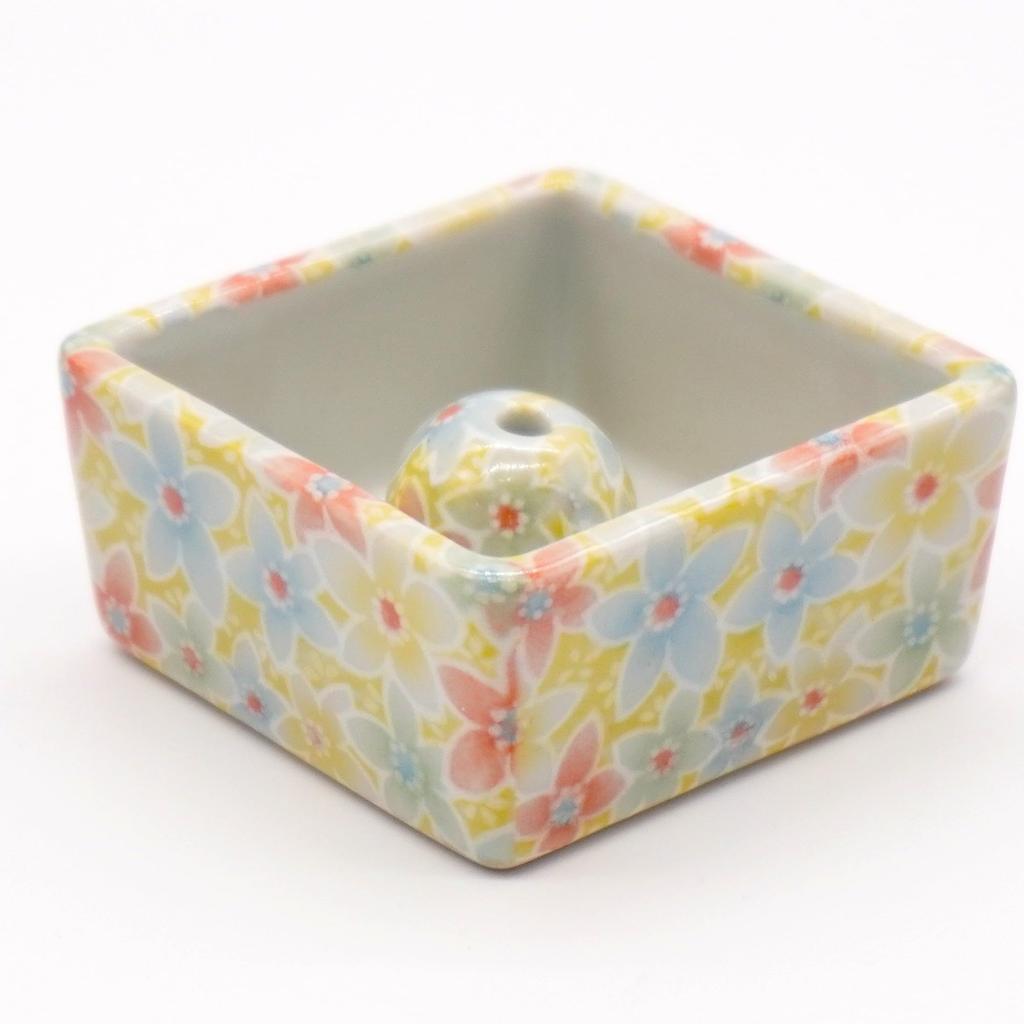 Square incense burnerincense holder with Miyako-Wasure pattern, Mino ware, Japanese ceramic