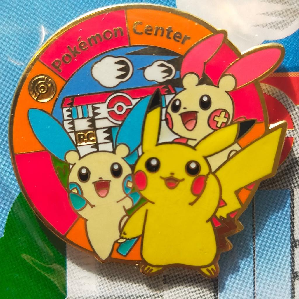 Неоткрытые значки Pokemon Center 2004 Минун Пикачу, Плюсл,