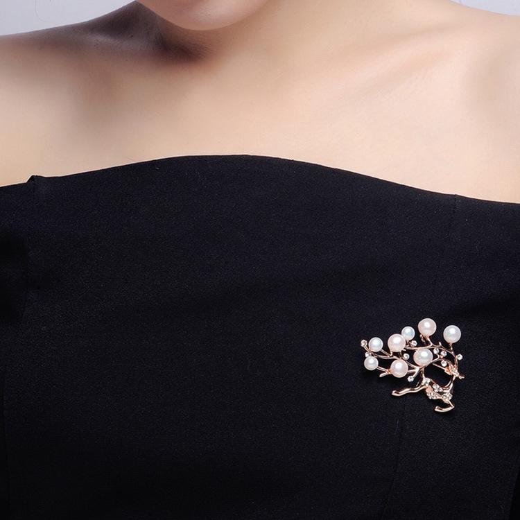 Flash Diamond Elk Brooch Animal Pearl Corsage Accessories Christmas Gifts Unisex