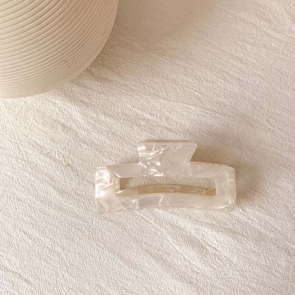 Wild Girls Women Leopard Acrylic Hairdress Crab Clips Hair Claws Bath Clips