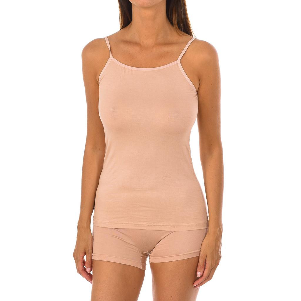 Женская бамбуковая майка на тонких бретелях 700