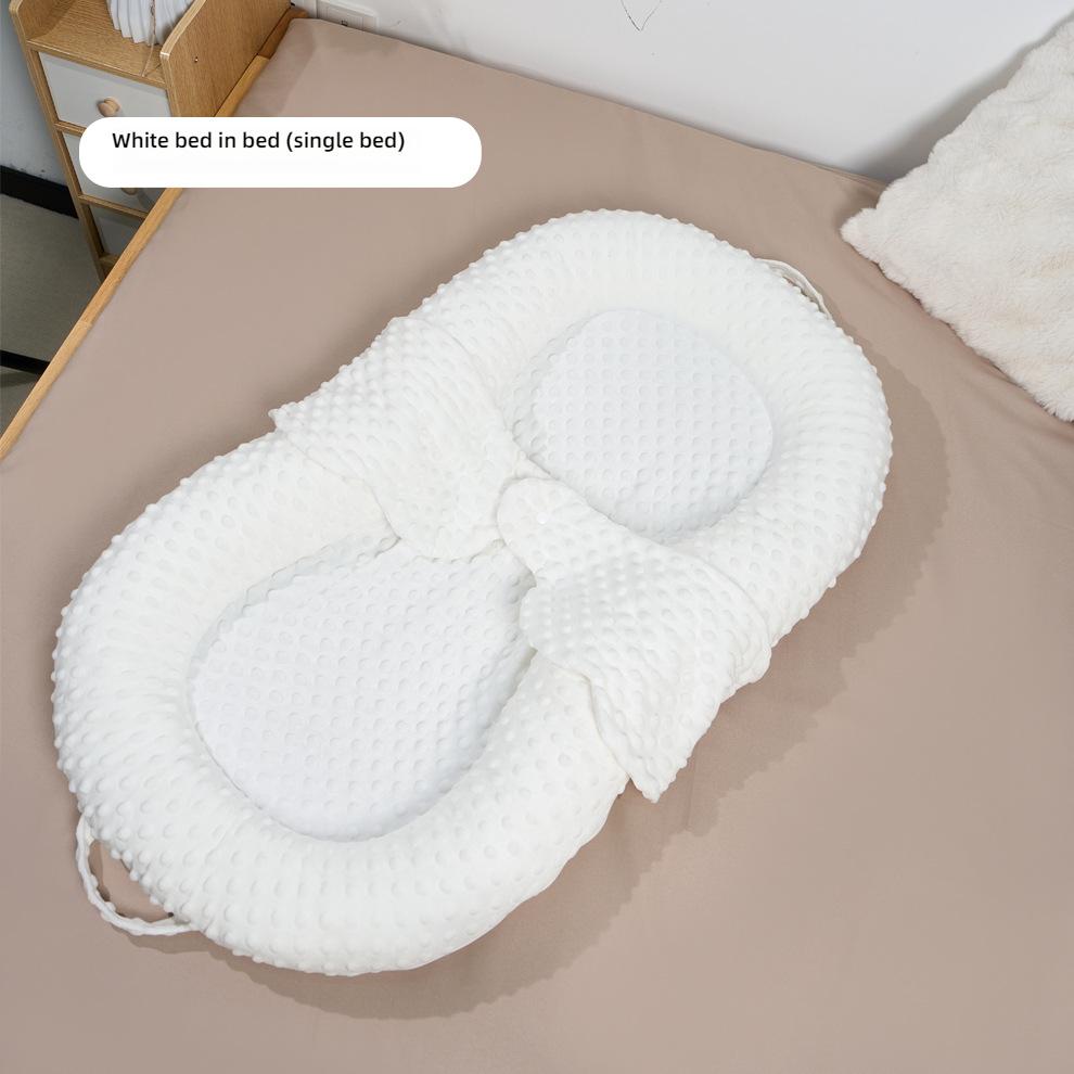 Успокаивающая кроватка для новорожденных с наклонной подушкой и подставкой для ног и стойкой для игрушек для комфортного гнездышка