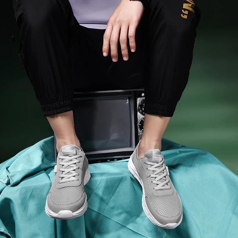 Мужская обувь повседневные сетчатые летние кроссовки дышащие легкие теннисные мужские кроссовки для ходьбы удобные мужские