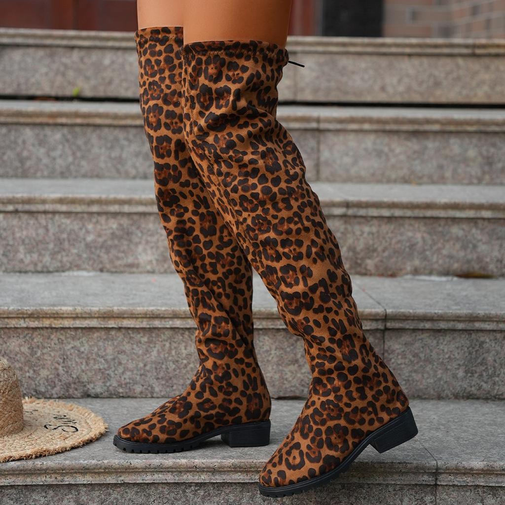 Мода Леопардовые высокие сапоги женские туфли на каблуках замшевые зимние массивные туфли зима 2024 тренд готика выше колена мода челси Botas Mujer
